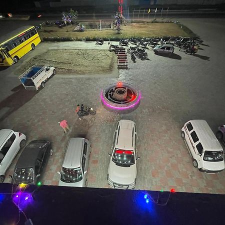Kesar Hotel Viramgam Eksteriør billede