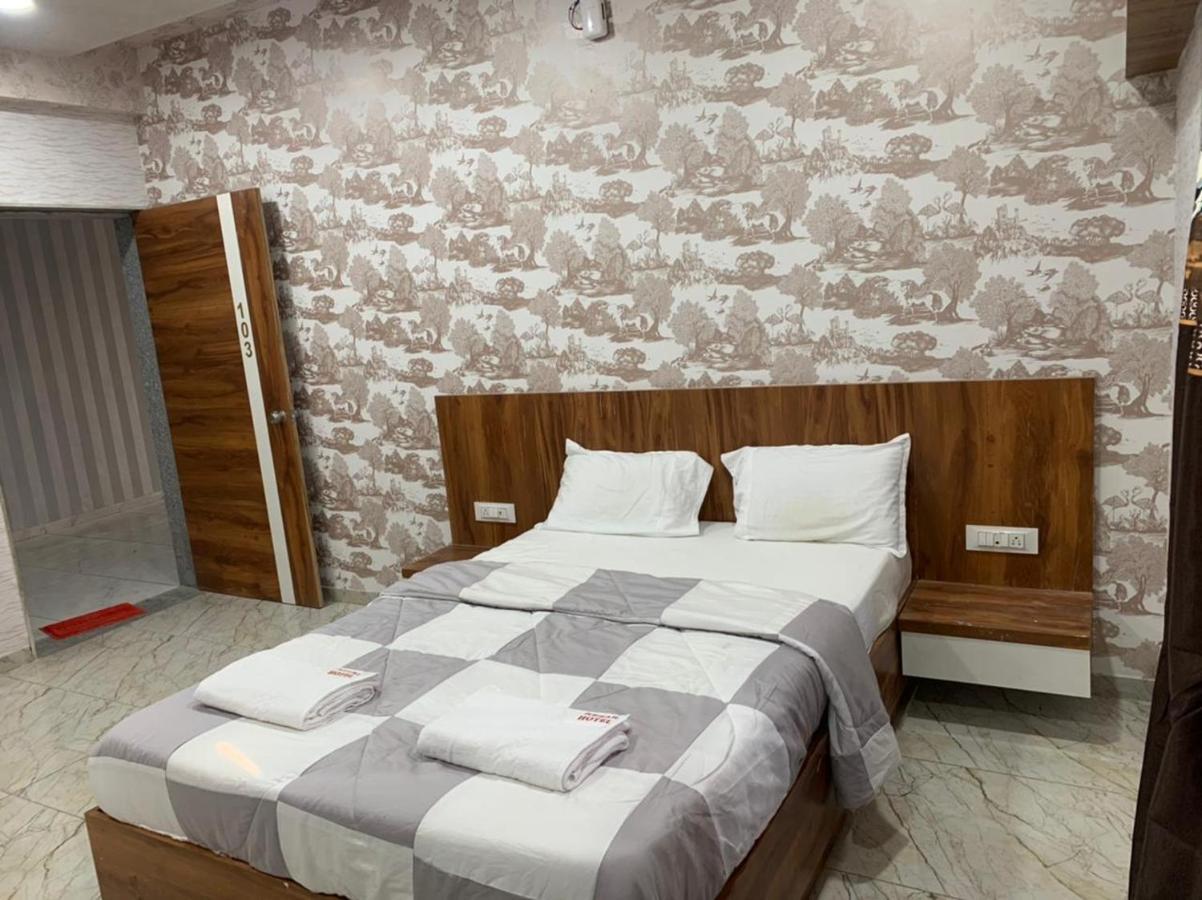Kesar Hotel Viramgam Eksteriør billede