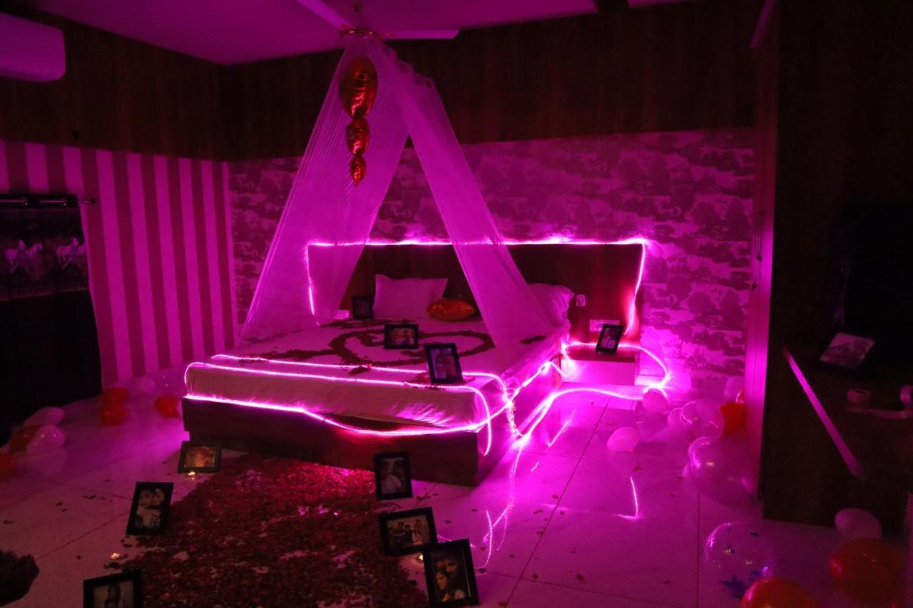 Kesar Hotel Viramgam Eksteriør billede