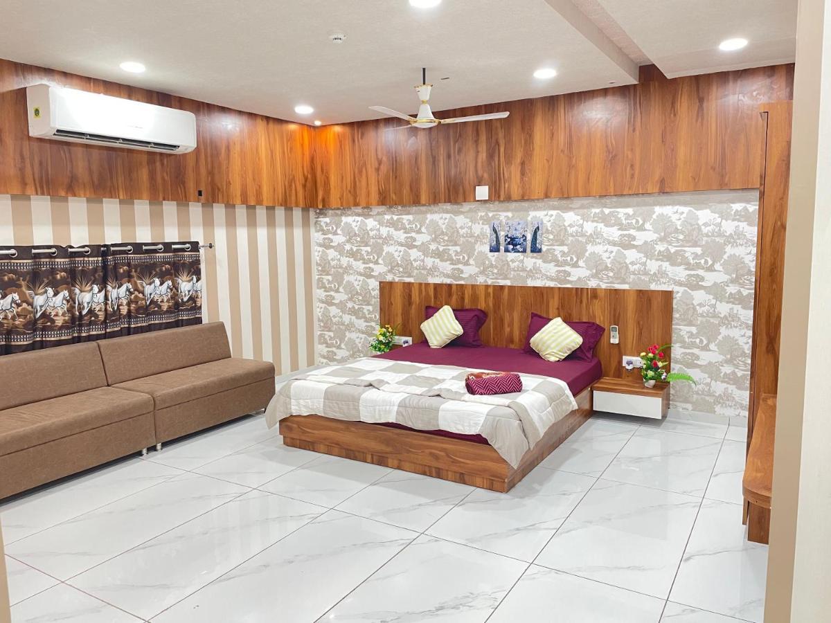 Kesar Hotel Viramgam Eksteriør billede